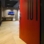 London 3* Skopje
