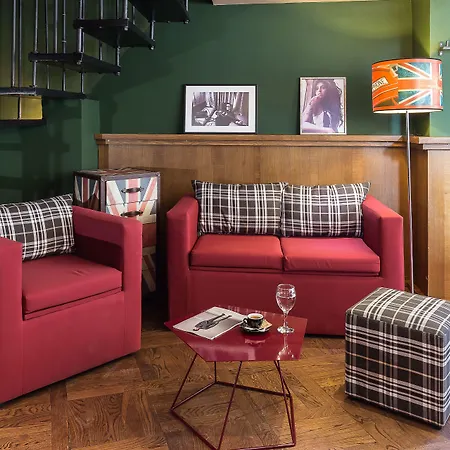 ロンドン B＆b 3* スコピエ