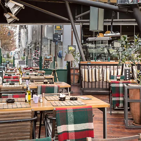 ロンドン B＆b ホテル スコピエ