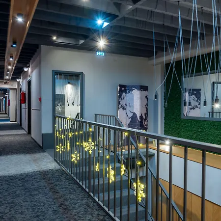 ロンドン B＆b ホテル スコピエ