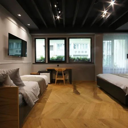 ホテル ロンドン B＆b スコピエ